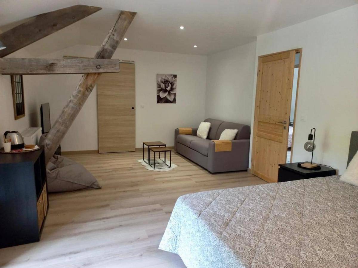 Family Room in Ahun, Région de Guéret
