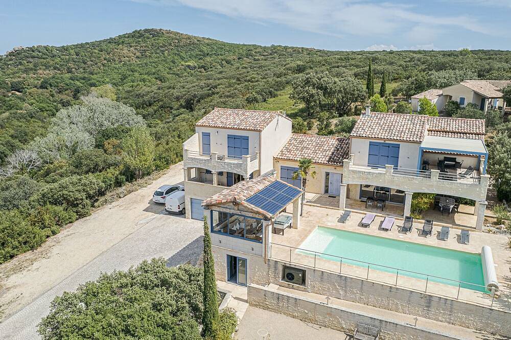 Villa de Luxe Avec vue Imprenable in Saint-Hippolyte-de-Montaigu, Nimes und Umgebung