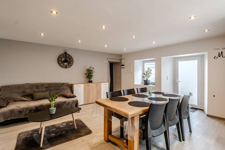 Gîte pour 4 personnes, avec Terrasse et Jardin à Magland