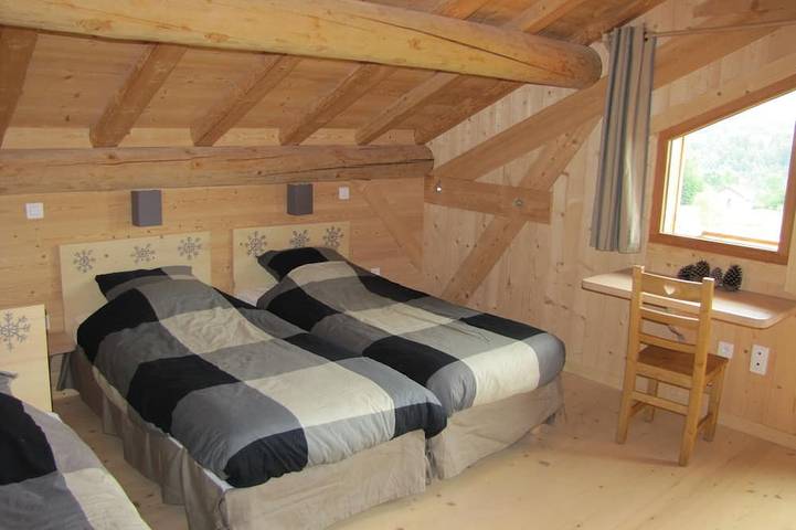 Chalet de carácter, 10 personas, cerca de las pistas de esquí, vista impresionante in Foncine-le-Haut, Parc naturel régional du Haut-Jura