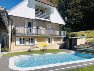 Gîte pour 5 personnes, avec piscine ainsi que vue et jardin dans Lac de Pierre-Percée