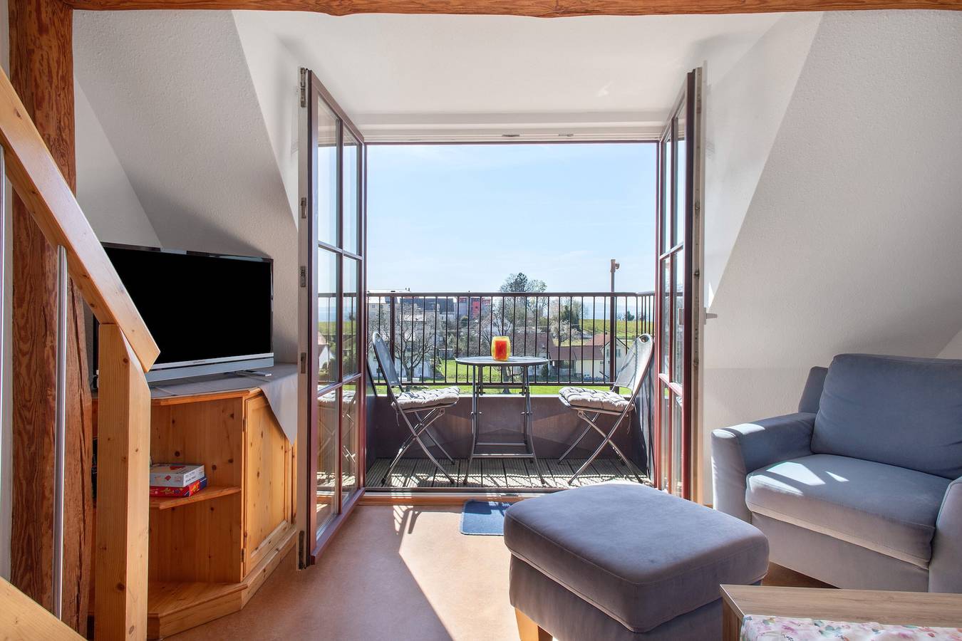 Ganze Wohnung, Ferienwohnung '4, 75 Qm' mit Gemeinschaftsgarten, Balkon und Wi-Fi in Kressbronn am Bodensee, Region Bodensee-Oberschwaben