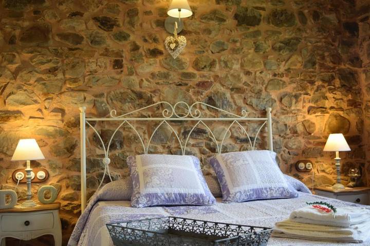 Casa rural para 6 personas, con Balcón y Jacuzzi además de Terraza y Jardín en Ribera de Órbigo