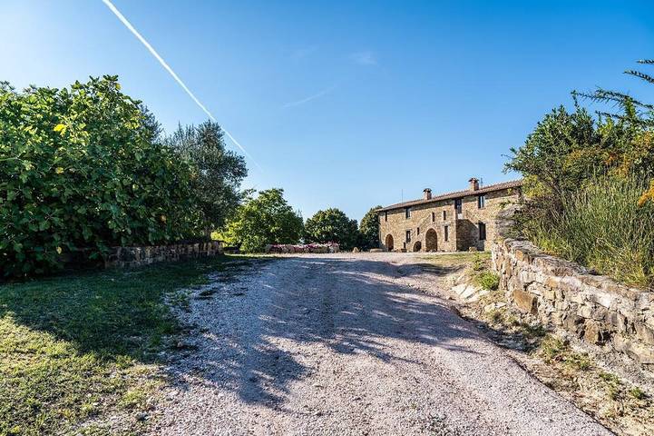 Casale con piscina privata in esclusiva - Bio Agriturismo Assiolo in Gualdo Tadino, Perugia e dintorni