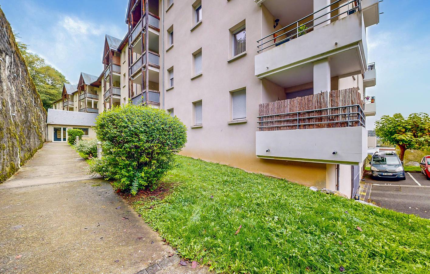 Appartement de vacances entier, Appartement confortable près du centre ville avec parking et jardin in Bagnères-de-Bigorre, Hautes-Pyrénées