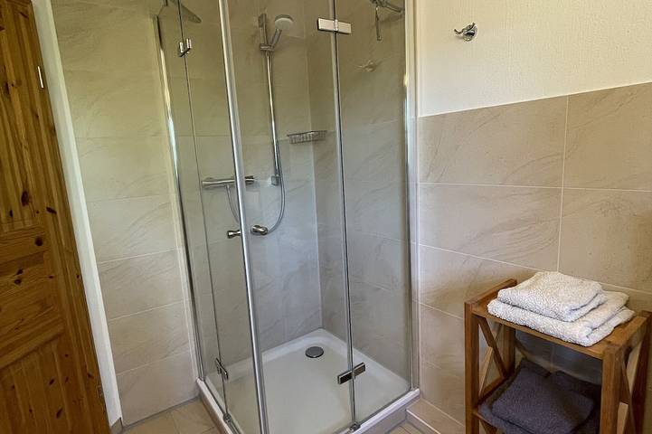 Ferienwohnung für 3 Personen, mit Garten und Balkon in Malchin - 4