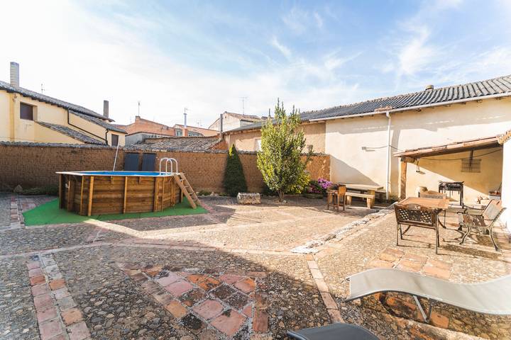 Chalet para 16 personas, con Balcón y Jardín en Provincia de Burgos - 3