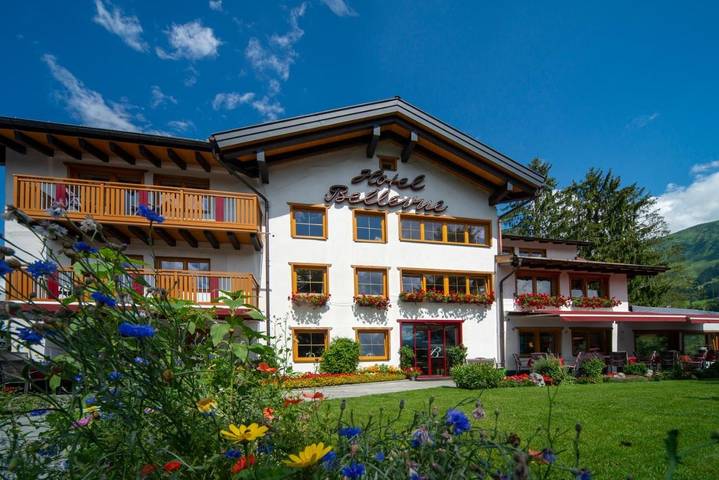 Hotel, mit Terrasse und Garten