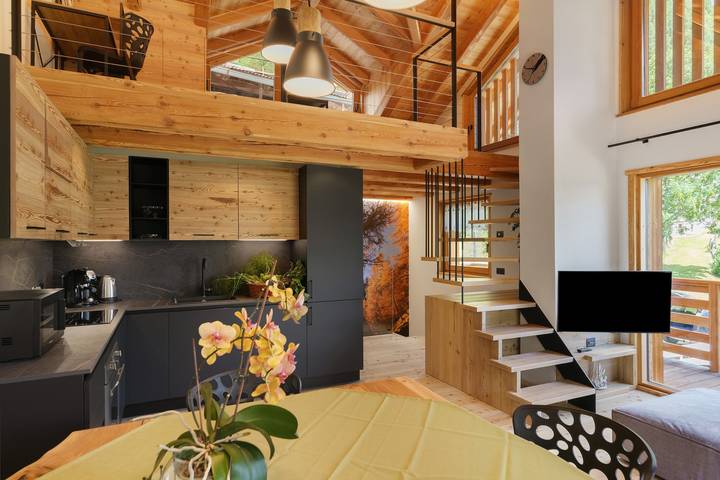Chalet "de la Tata" with Mountain Views, Private Wellness Area and Wifi in Rabbi, Stilfser Joch National Park