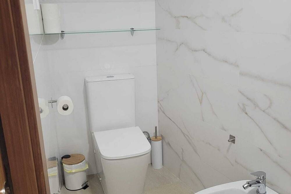 Entire apartment, Vanira-Mar Apartment New in Foz, Galician Coast