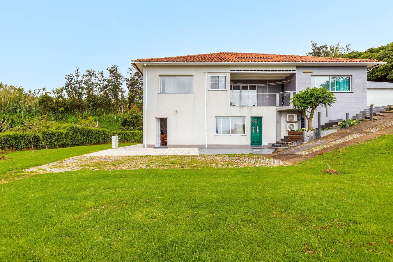 Geheel appartement, Appartement 'Praia Do Almoxarife Perto Do Mar' met Uitzicht op Zee, Wifi en Airconditioning in Praia do Almoxarife, Faial