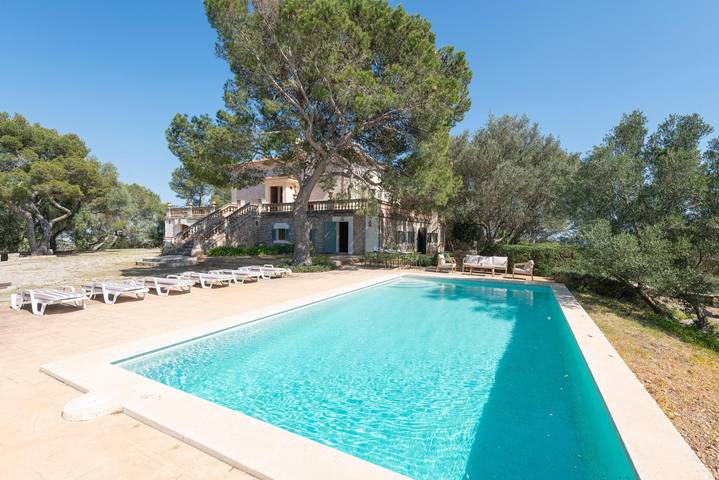 Villa for 10 people, with terrace in Palma