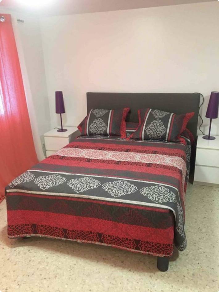 Location de vacances pour 2 personnes, avec terrasse et piscine dans Rhône - 4