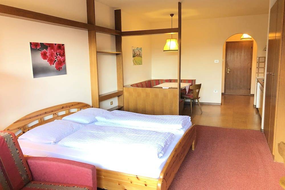 Ganze Wohnung, 1-Raum Apartment in Mitterlana, Lana