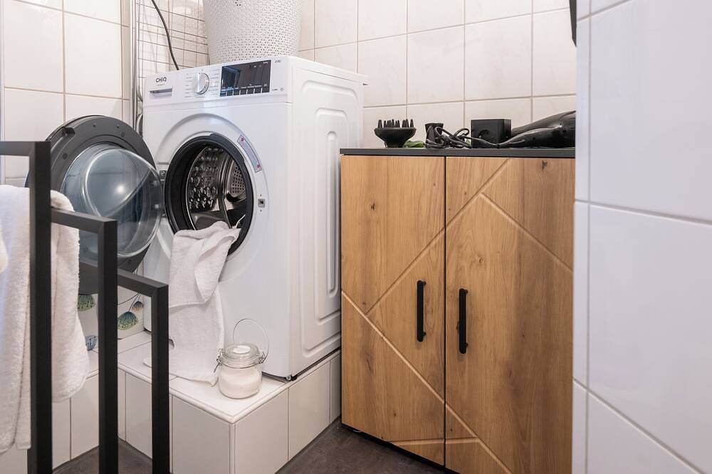 Ganze Wohnung, Altbauoase Fulda - ruhig, zentral, Terrasse, Bahnhof 400m - in Fulda, Rhön-Hessen