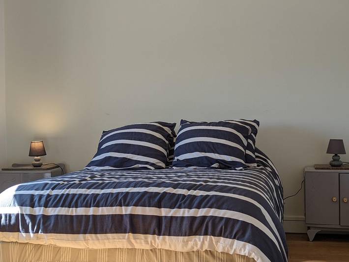 Charmantes Familienhaus nahe Dijon, eingezäunter Garten, Wlan, sicherer Parkplatz in Chenôve, Dijon und Umgebung