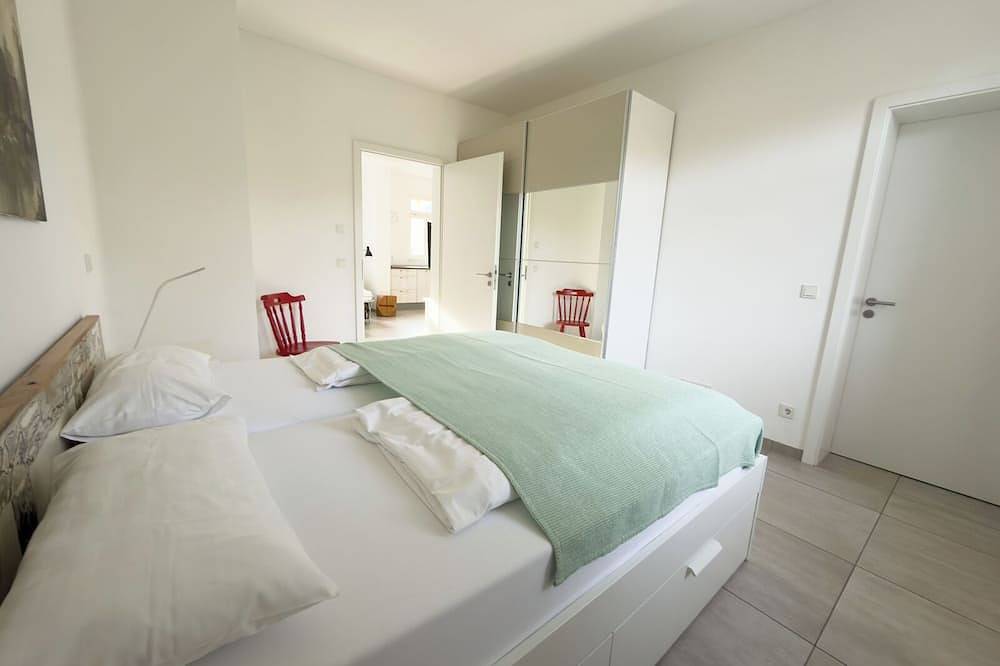 Ganze Wohnung, Moderne Ferienwohnung \"Betty\"\nim Grünen - zwischen Wiesbaden & Rheingau in Wiesbaden, Rheingau