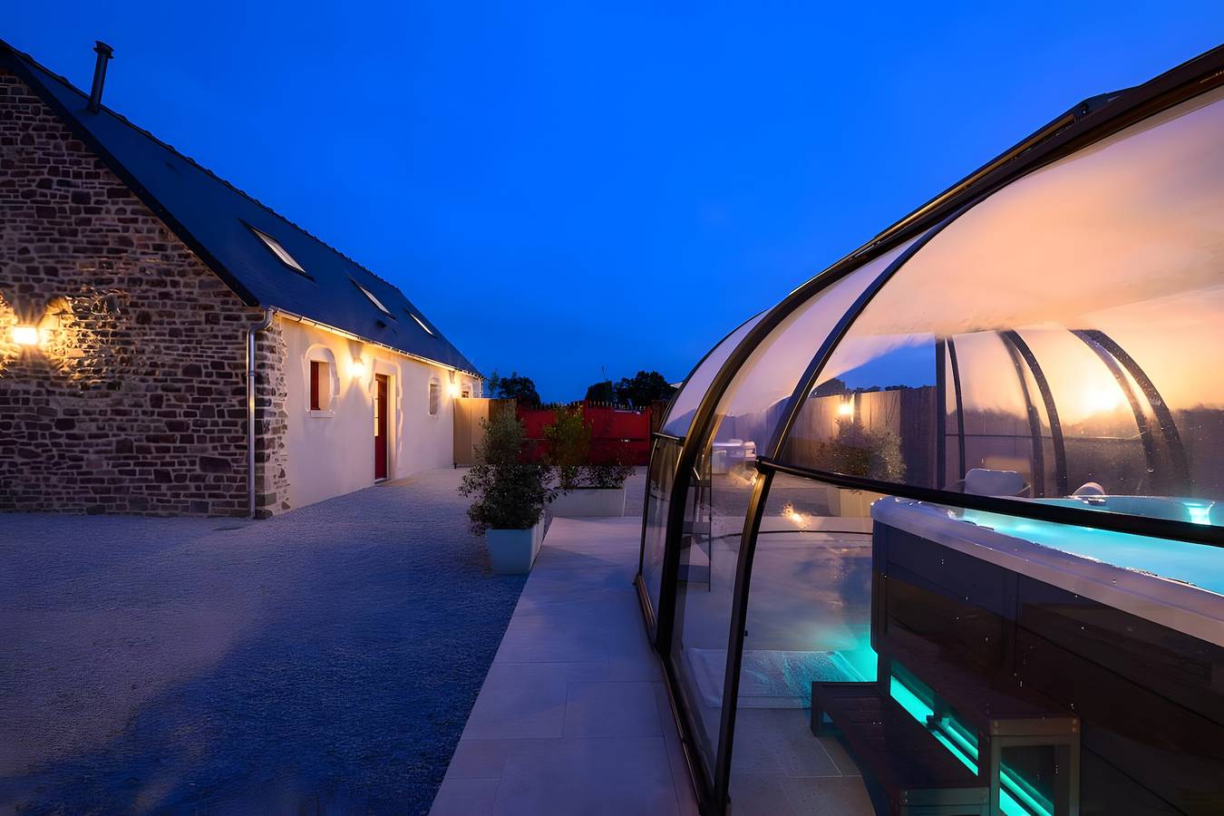 Maison de vacances 'L'Ascalon' avec jaccuzzi privé sous dôme vitré, Wi-Fi et climatisation in Saint-Sauveur-le-Vicomte, Côte de la Déroute