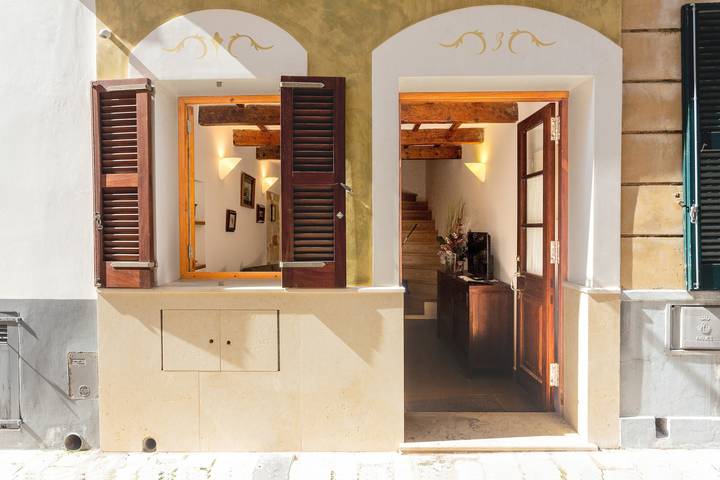 Casa de vacaciones "Ses Andrones 3" con terraza privada y Wi-Fi in Ciudadela, Costa de Menorca