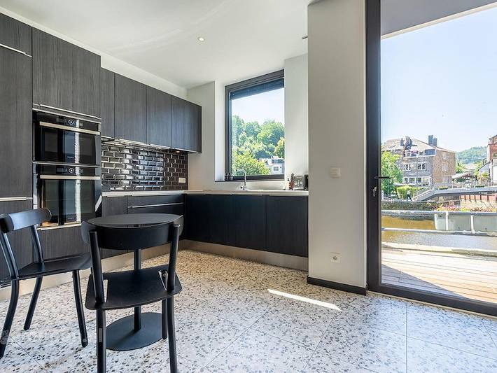 Location de vacances pour 7 personnes, avec balcon/terrasse ainsi que terrasse et vue sur le lac à La Roche-en-Ardenne - 4