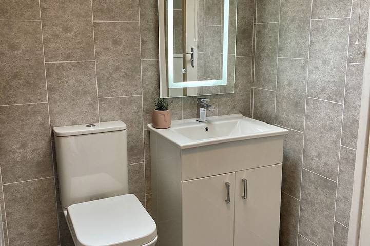 Stylish 2-Bedroom, Sleeps 5, Short walk to Durham City Centre, Wifi & Laundry in Durham, Comté de Durham