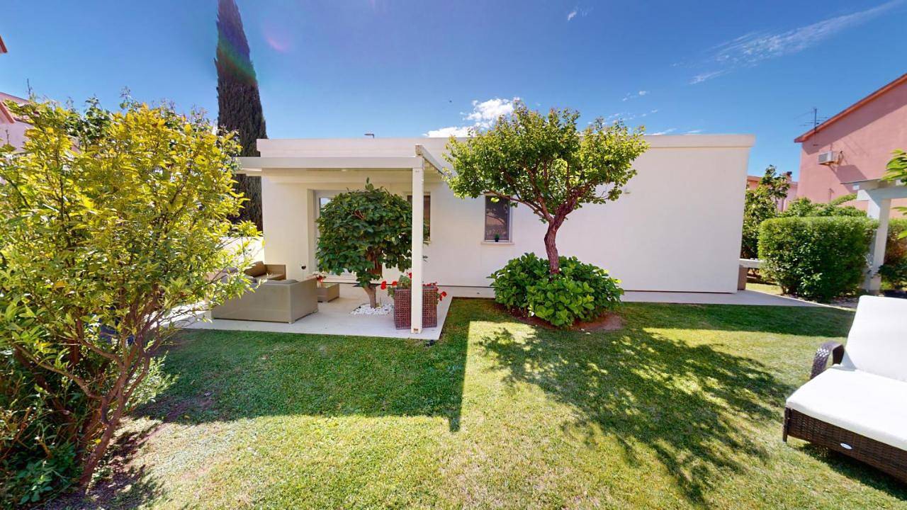 Triple Room with Garden View in Olbia, Costa Smeralda