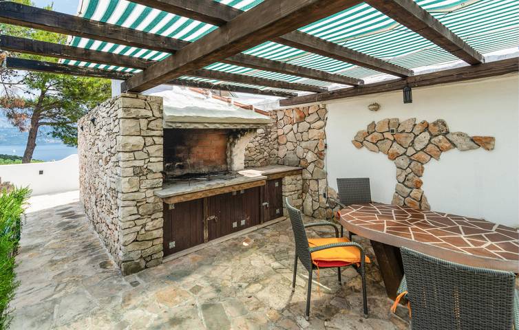 Apartment am Meer mit WLAN, Küche und Parkplatz – 400 m bis zur Küste in Brac