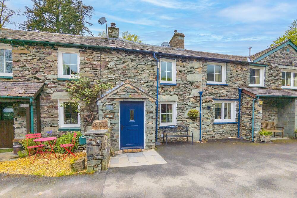 The Old Cop Shop -  2-Bed cottage with log-burner, walking distance to boats and the Lake in Patterdale, Lake District