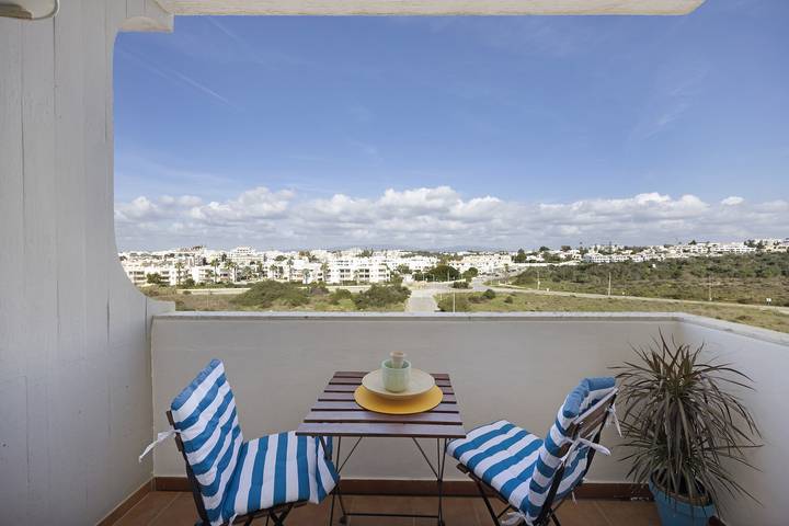 Ferienwohnung für 3 Personen, mit Seeblick und Garten sowie Balkon in Alvor - 4
