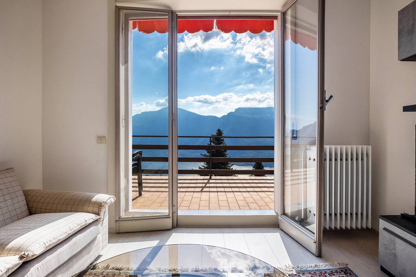 Appartamento intero, Appartamento vacanze con vista panoramica e balcone a Tremosine in Tremosine, Prealpi Gardesane
