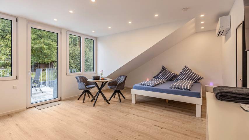Ferienwohnung für 2 Personen, mit Balkon in Allensbach