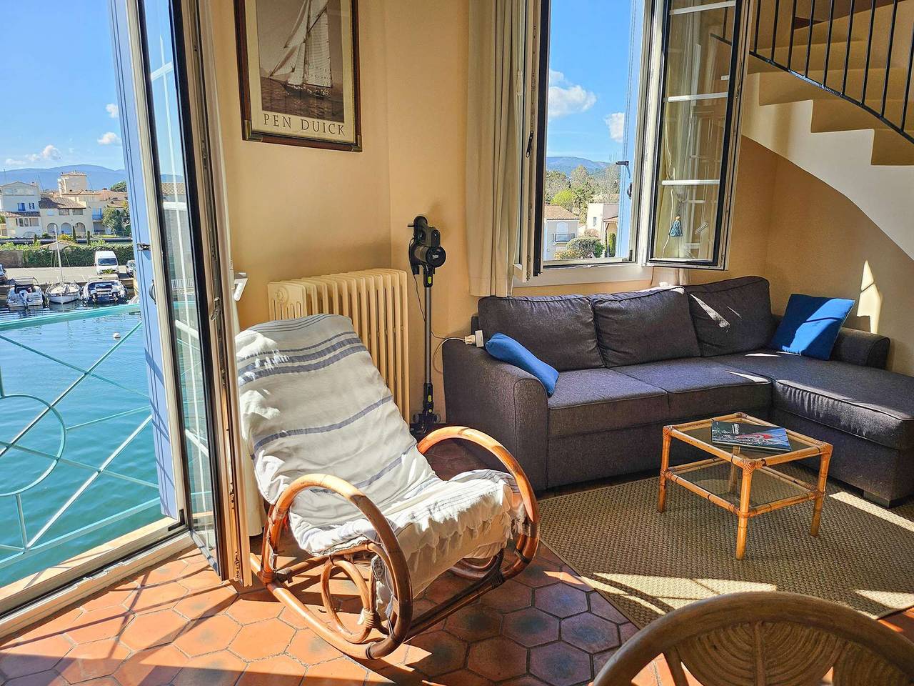 Hel ferieleilighet, Apartment for 4 people in the heart of Port Grimaud – Canal views & Wi-Fi in Port Grimaud, Grimaud