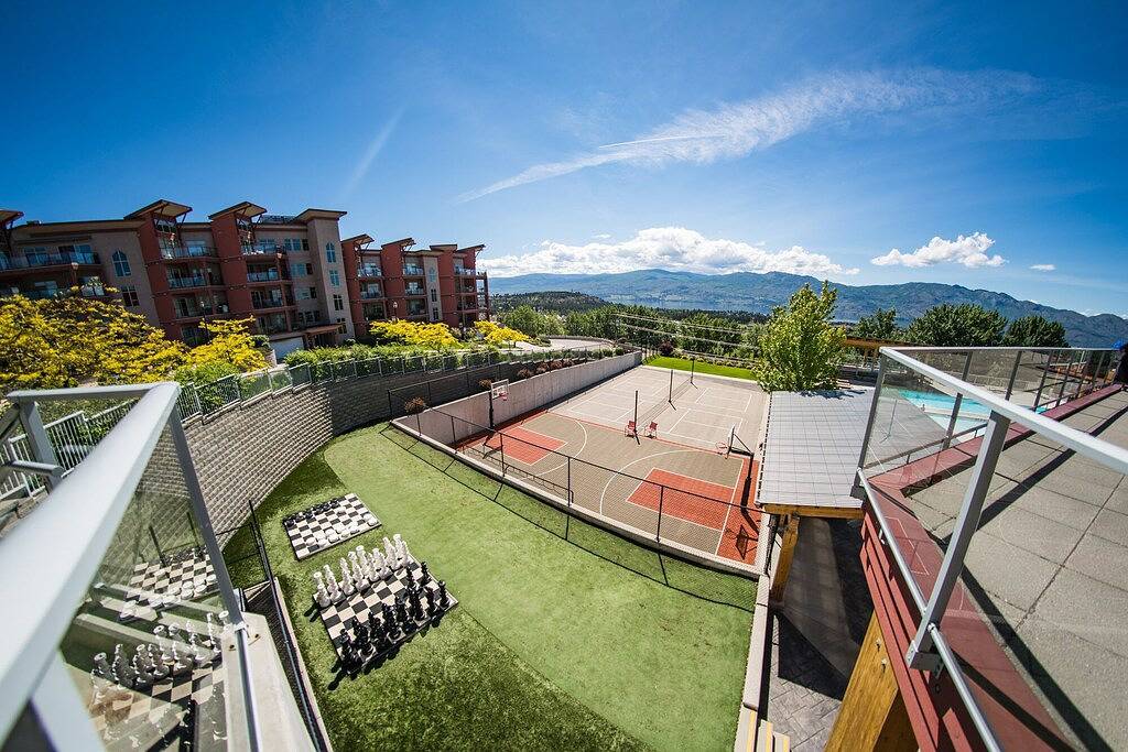 Ganze Wohnung, Top floor!Mission Hill and lake view. Gym,pool,sauna,and more! Mins to the lake in Crystal Mountain