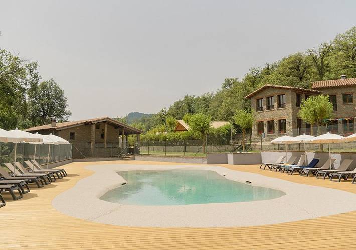Parc de vacances pour 4 personnes, avec bassin pour enfant ainsi que piscine et jardin à Rupit i Pruit - 3