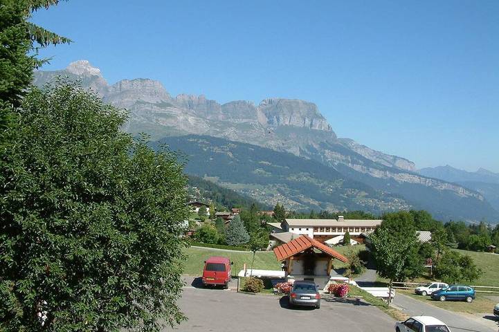 Holiday apartment for 6 people, with garden and balcony - 1
