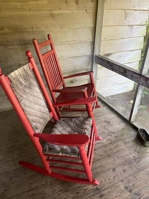 Cabin 3 with beautiful view of Campbell Creek, 2 Bedroom 1 Bath in Blue Ridge Parkway, Maggie Valley