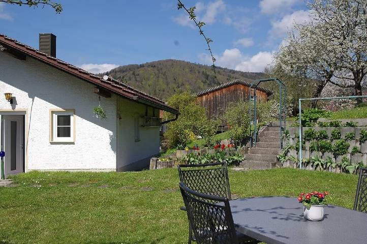Ferienwohnung für 4 Personen, mit Balkon und Balkon/Terrasse sowie Terrasse und Garten in Dreiländereck (D-A-CZ) - 3