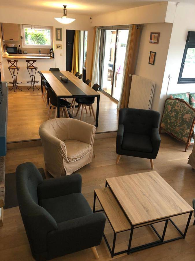 Villa pour 10 personnes, avec jardin et terrasse ainsi que piscine et vue, adapté aux familles à Aix-les-Bains - 4