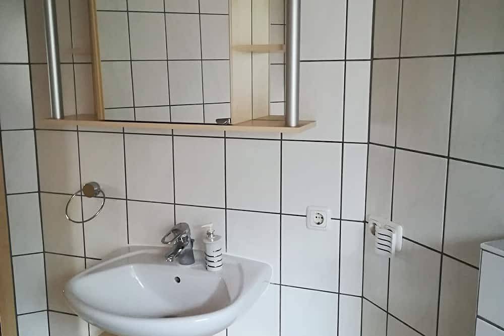 Ganze Wohnung, Ferienwohnung/Appartement in der Nähe Kassel-Calden, Erholung in  ruhiger Lage! in Calden, Hessisches Bergland