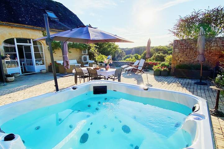 Gîte pour 6 personnes, avec jardin et jacuzzi