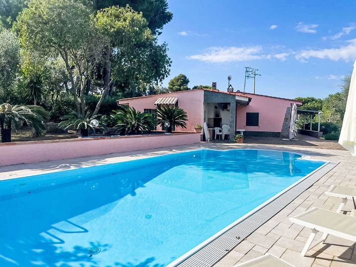 Ferienhaus für 8 Personen, mit Garten