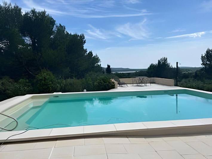 Apartamento de vacaciones para 4 personas, con terraza además de jardín y piscina - 1
