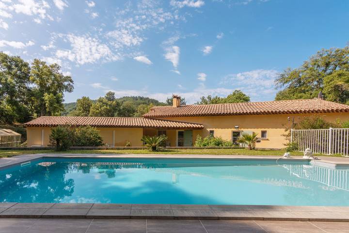 Chambre pour 2 personnes, avec jardin, animaux acceptés