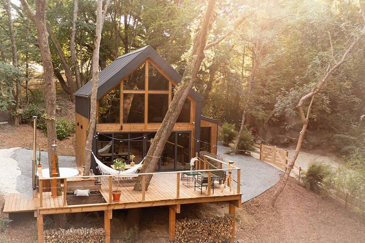 Gîte pour 4 personnes, avec Jacuzzi ainsi que Terrasse et Jardin
