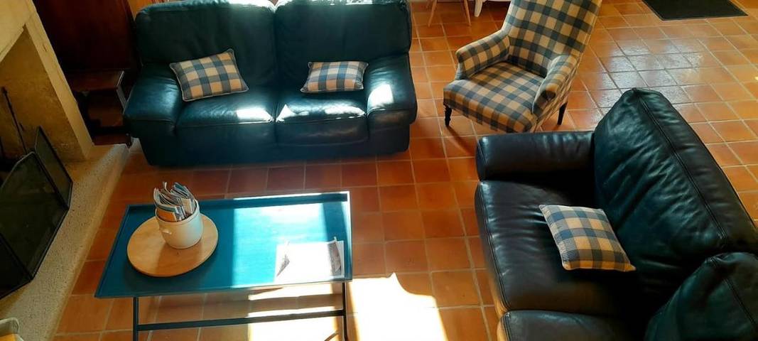 Location de vacances pour 7 personnes, avec vue ainsi que piscine et jardin à Chenac-Saint-Seurin-d'Uzet - 3