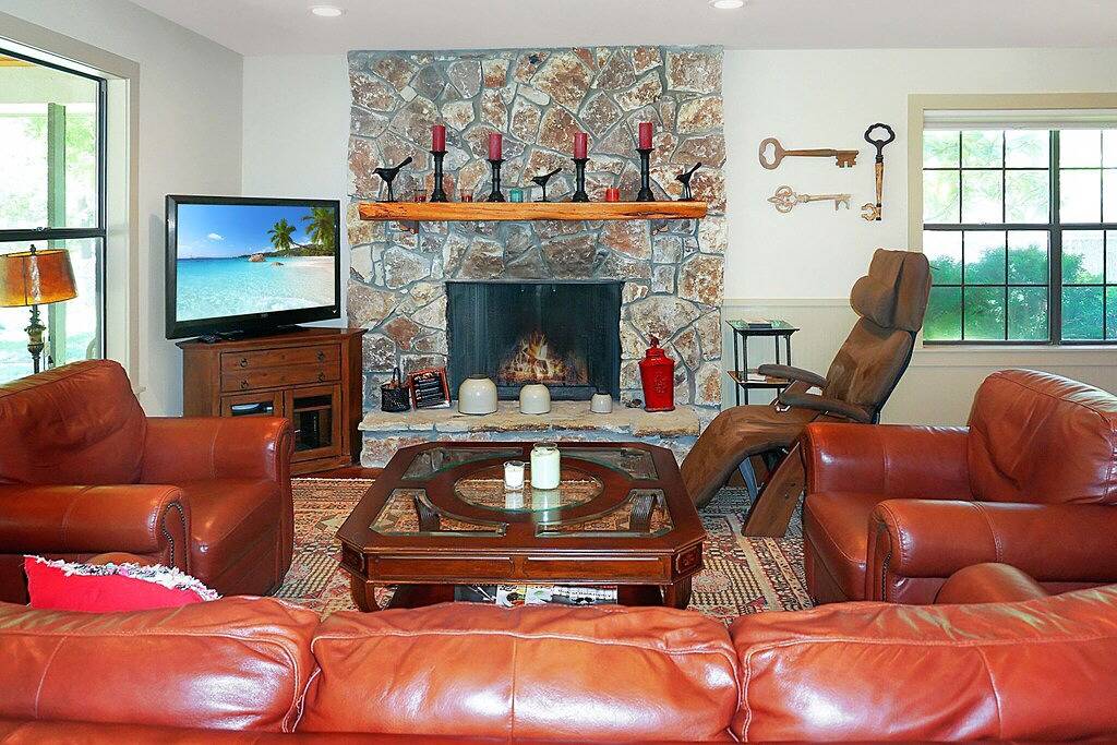 Lazy River - Relaxing Accommodations for 6 on Blanco River in Wimberley, Hays County