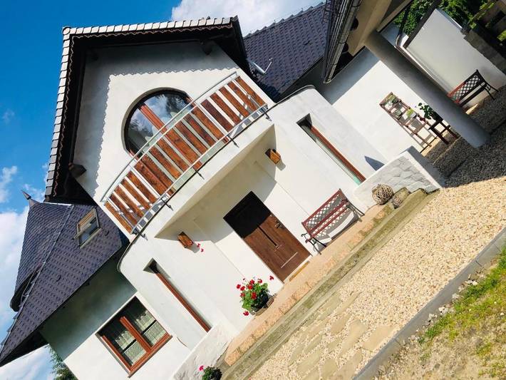 Casa rural para 10 personas, con piscina además de jacuzzi y jardín, Familias con niños - 1
