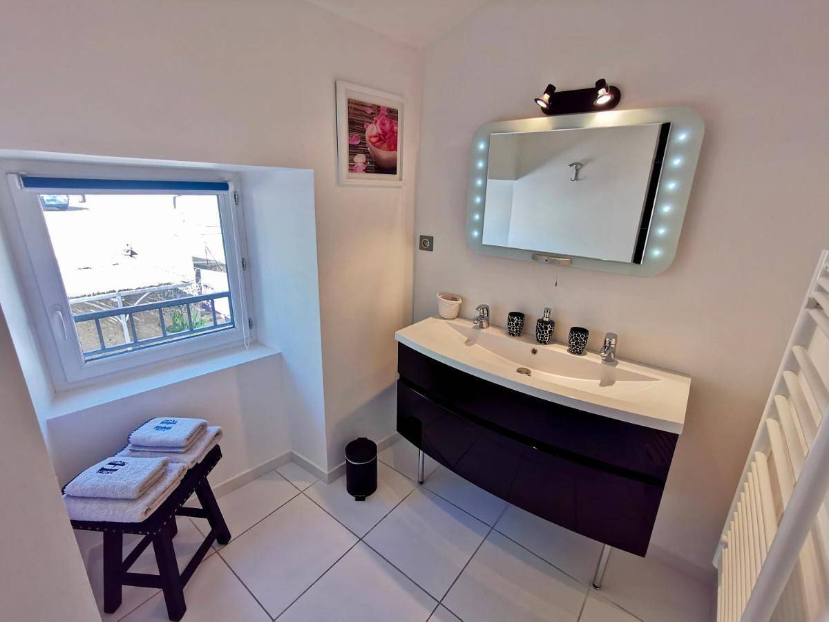 Double Room in Chambonas, Parc naturel régional des Monts d'Ardèche