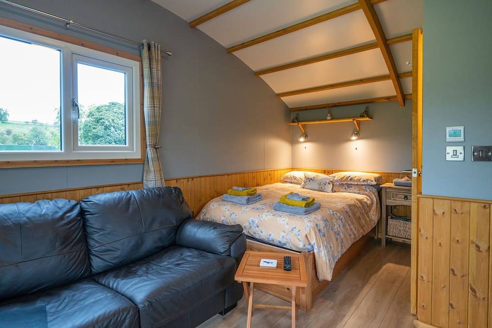 The Ash Shepod - Smardale Mill - Fabulous glamping pod/shepherds hut, sleeps 4 guests  in 1 room in Yorkshire Dales National Park