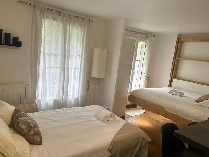 Ferienwohnung für 4 Personen, mit Balkon und Seeblick sowie Ausblick in Disneyland Paris - 2